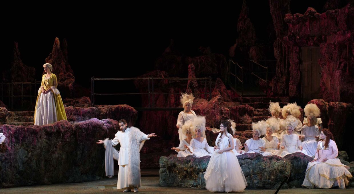 Escena de <i>Achille in Sciro</i> en el Teatro Real &copy; Javier del Real | Teatro Real