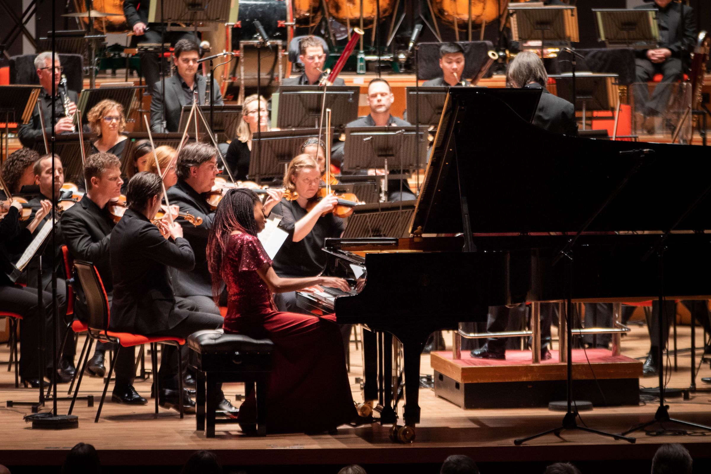Isata Kanneh-Mason and the City of Birmingham Symphony Orchestra © Hannah Blake-Fathers | CBSO