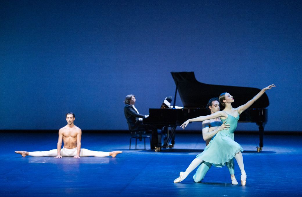 <i>Vaslaw</i>, performed in the homage to Patrick Dupond © Yonathan Kellerman / Opéra national de Paris