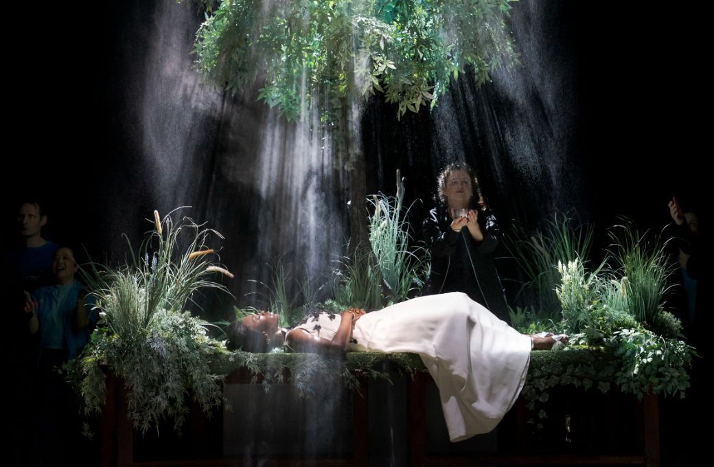 Jeanine de Bique (Nitocris) und Eva Za&iuml;cik (Daniel) &copy; Werner Kmetitsch