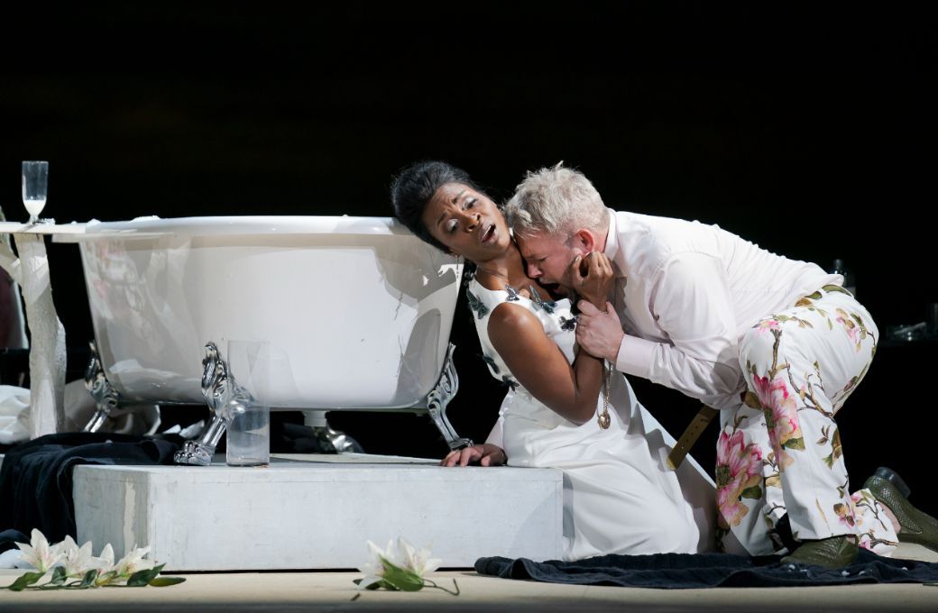 Jeanine de Bique (Nitocris) und Robert Murray (Belshazzar) © Werner Kmetitsch