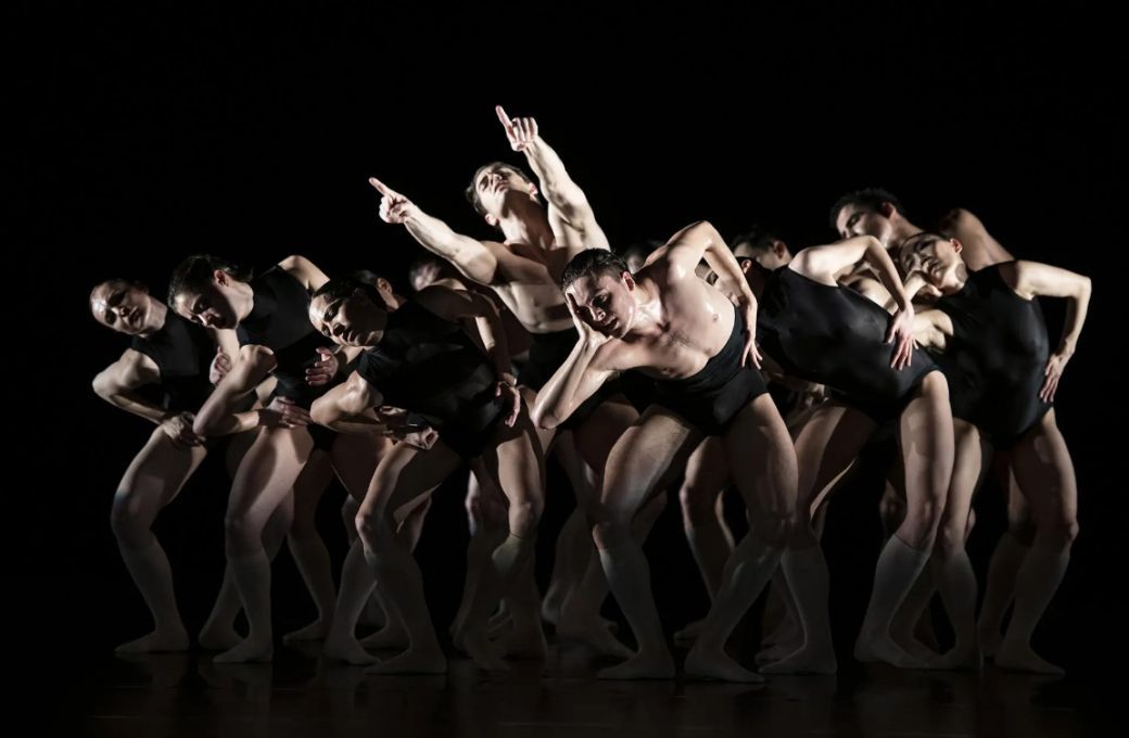 Ballett am Rhein in Sharon Eyal's <i>Salt Womb</i> &copy; Bettina St&ouml;&szlig;
