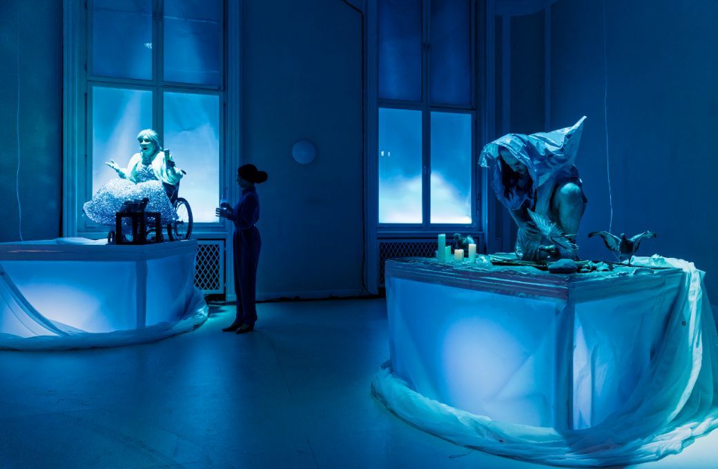 Fredrika Brillembourg (Old Age), Friederike Harmsen (The Mediation) and Johan Krogius (The Outcast) © Gianmarco Bresadola