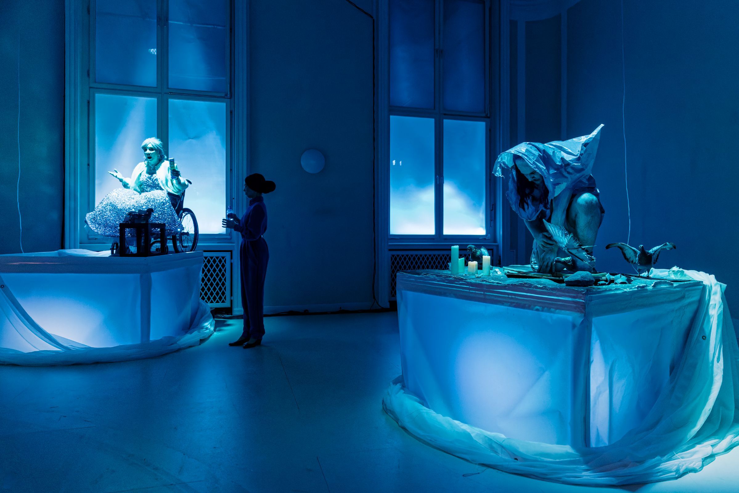 Fredrika Brillembourg (Old Age), Friederike Harmsen (The Mediation) and Johan Krogius (The Outcast) © Gianmarco Bresadola