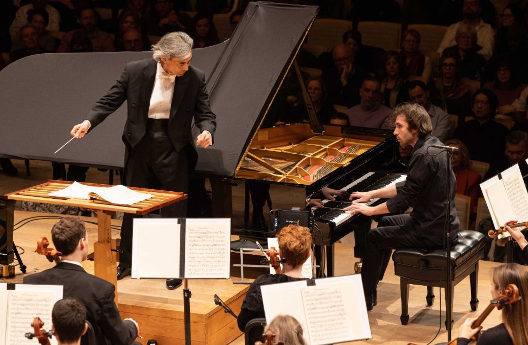 Kent Nagano, Alexandre Kantorow and the Orchestre symphonique de Montréal © Antoine Saito