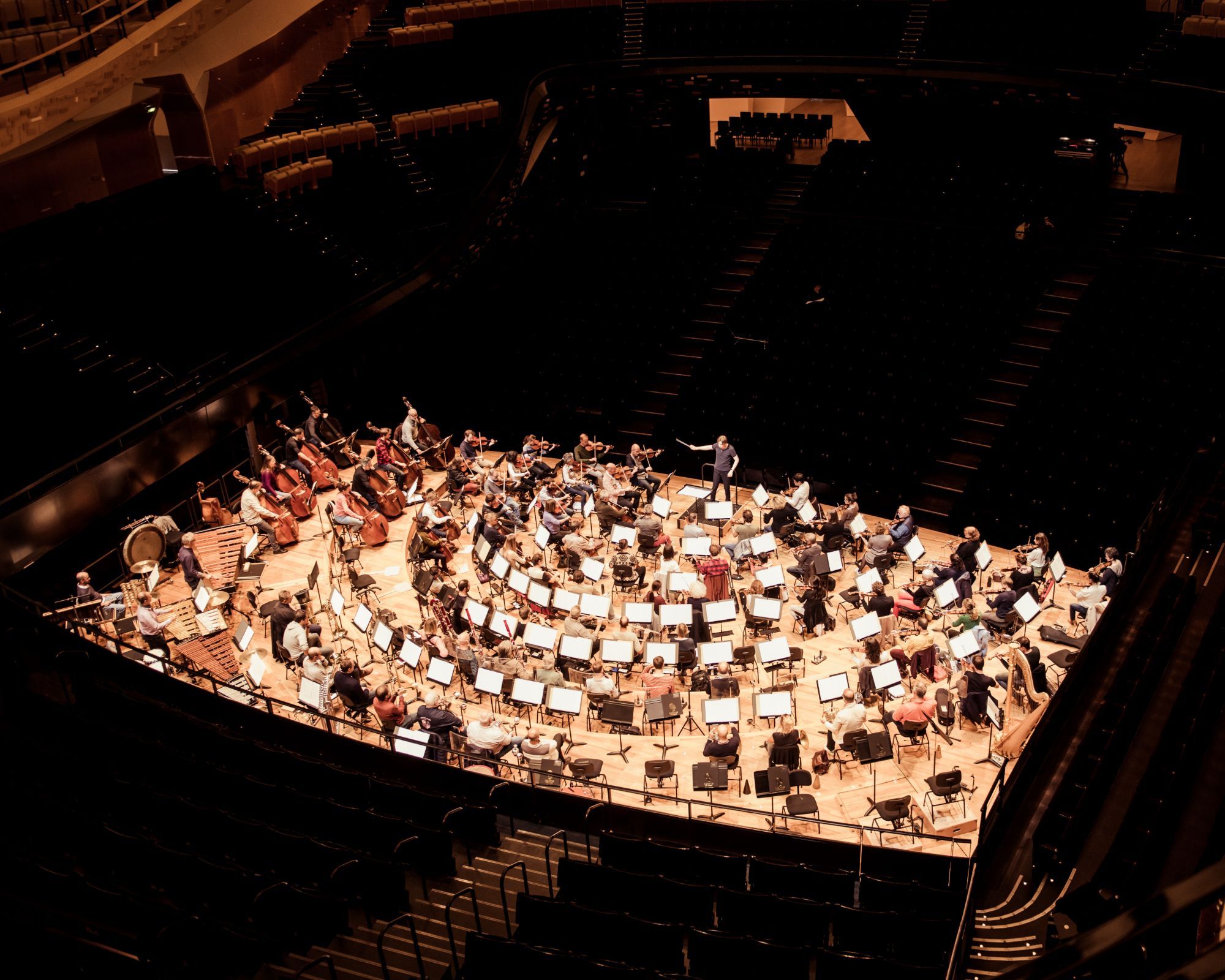 Klaus Mäkelä rehearses with the Orchestre de Paris &copy; Mathias Benguigui