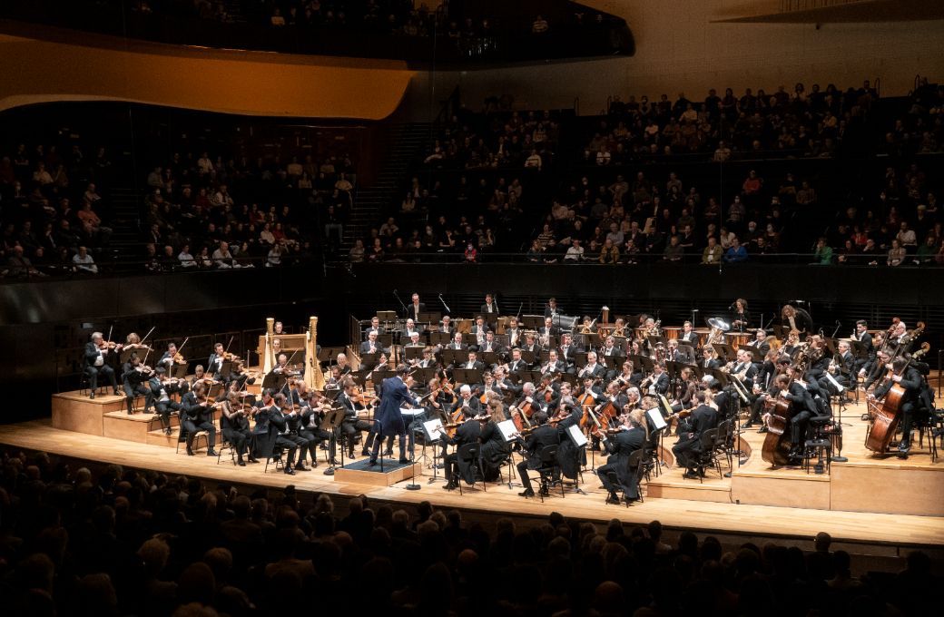 Lorenzo Viotti dirige les M&uuml;nchner Philharmoniker &agrave; la Philharmonie &copy; Charles d'H&eacute;rouville
