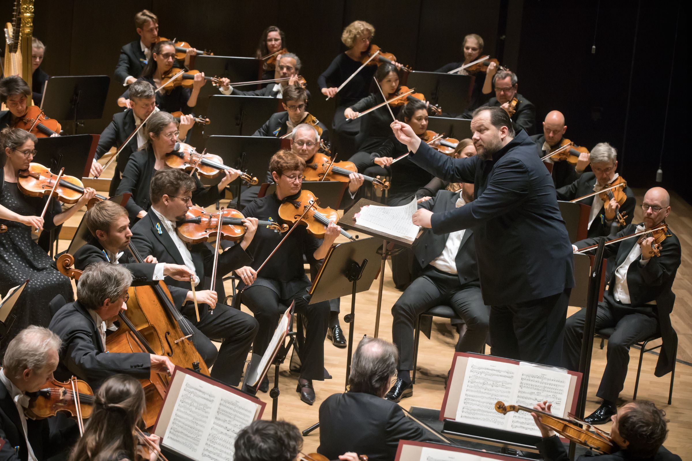Andris Nelsons dirigiert das Gewandhausorchester Leipzig &copy; Gert Mothes, 2022