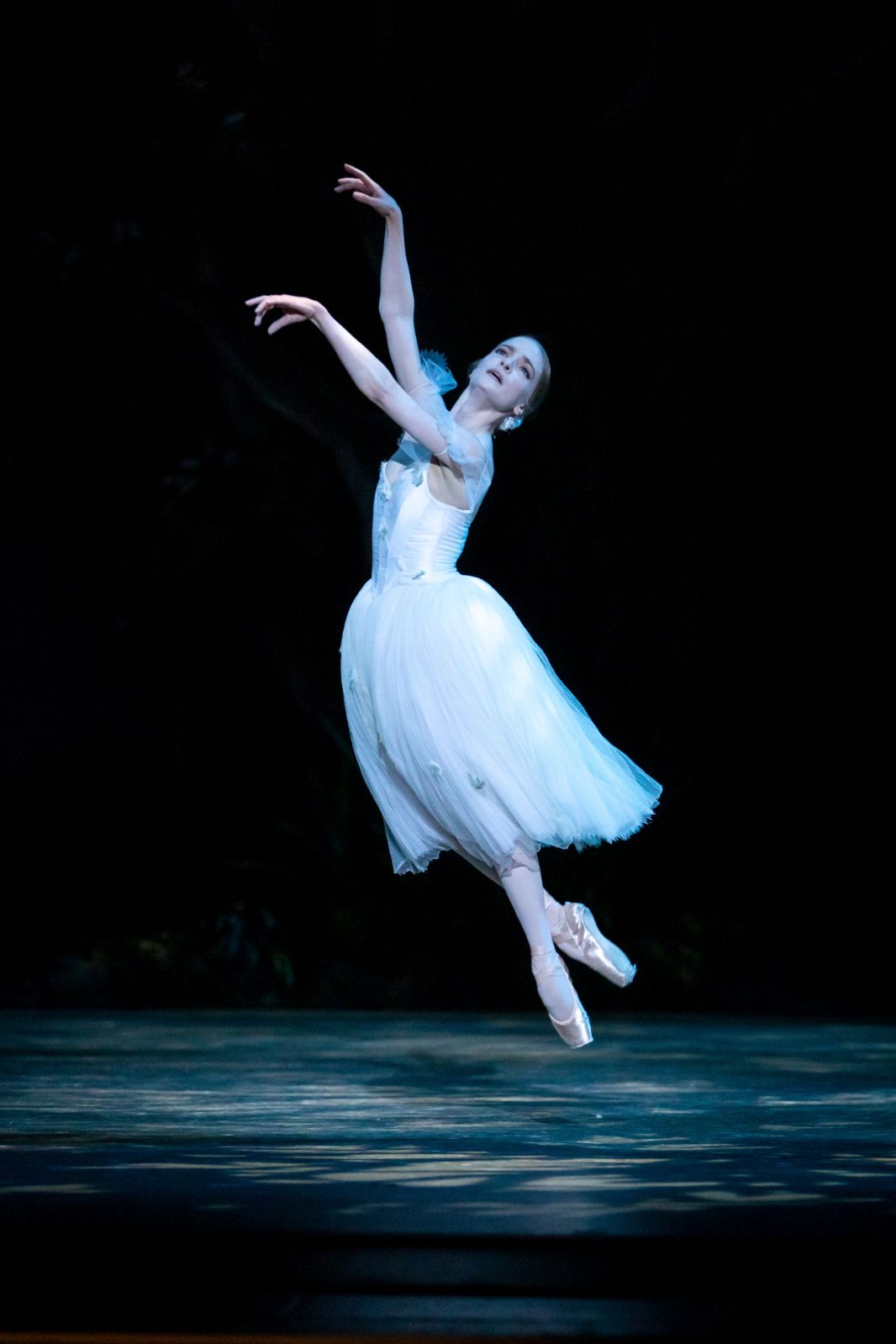 Sasha De Sola as Giselle in Helgi Tomasson's <i>Giselle</i> &copy; Lindsay Thomas