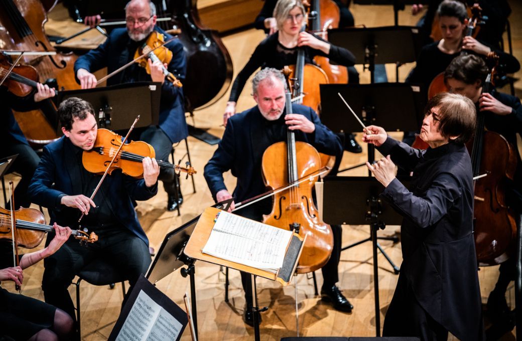 Kazushi Ono dirige le Brussels Philharmonic © Wouter Van Vaerenbergh