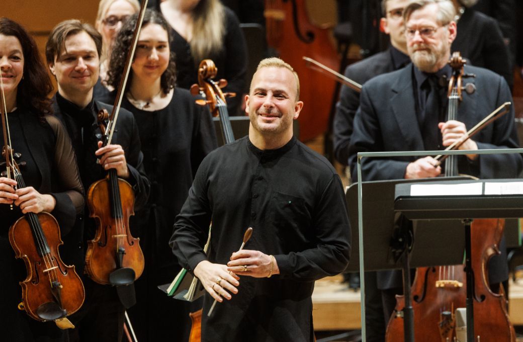 Yannick N&eacute;zet-S&eacute;guin conducts the Orchestre M&eacute;tropolitain de Montr&eacute;al &copy; Denis Germain