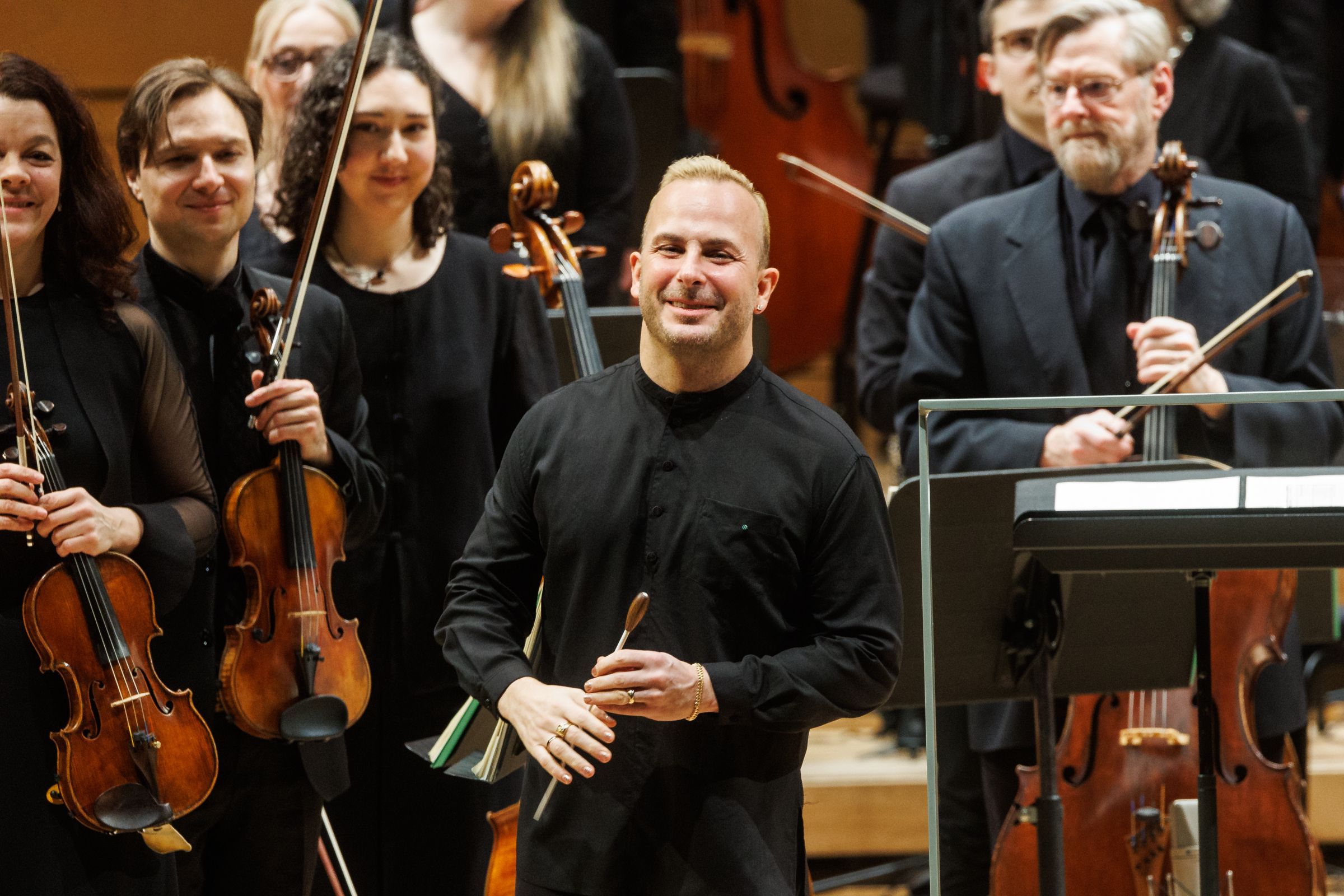 Yannick Nézet-Séguin conducts the Orchestre Métropolitain de Montréal &copy; Denis Germain