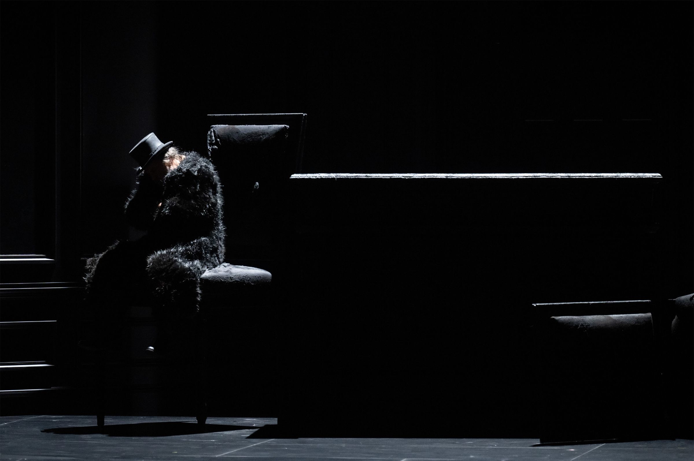 Christopher Purves (Alberich) &copy; Monika Rittershaus