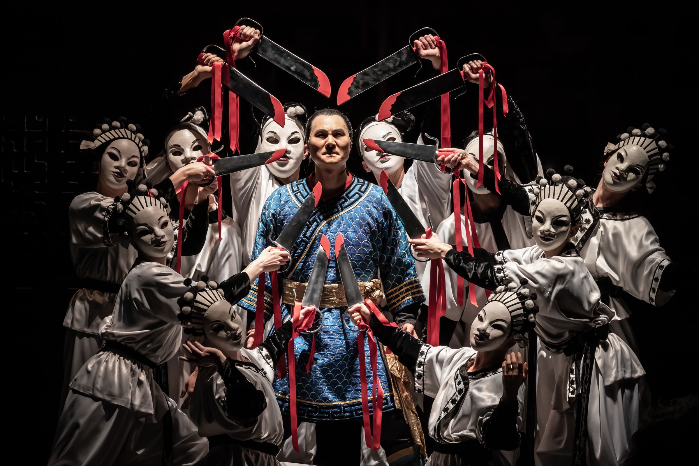 Yonghoon Lee (Calaf) and ensemble &copy; ROH | Marc Brenner