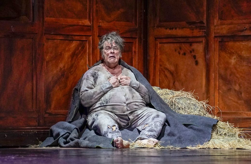 Michael Volle (Falstaff) &copy; Karen Almond | Met Opera