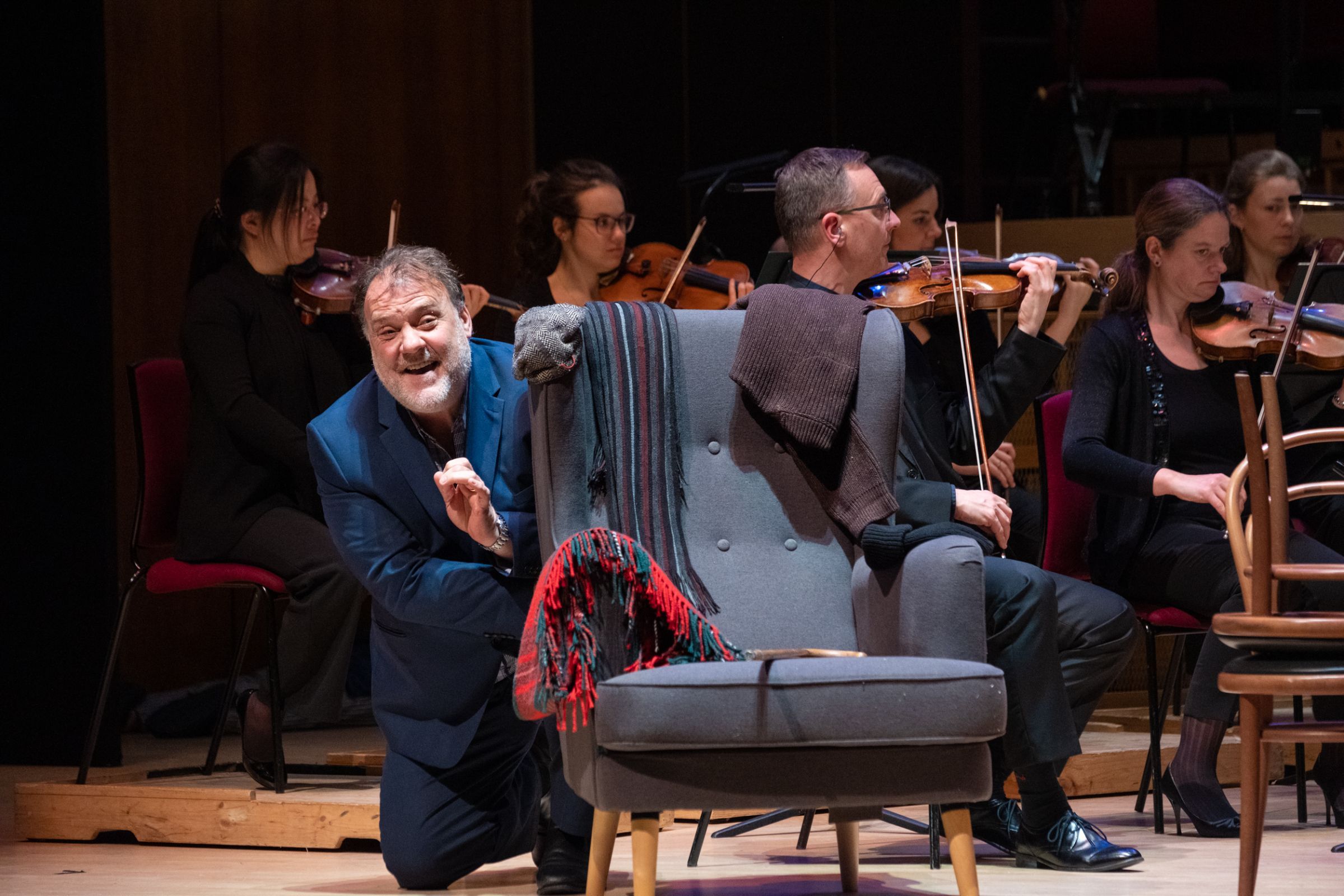 Sir Bryn Terfel and the Royal Liverpool Philharmonic Orchestra © Mark McNulty