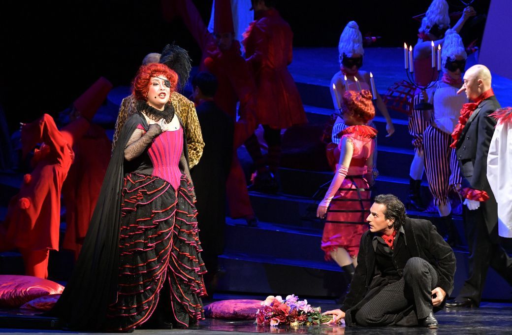 Chikako Ohsumi (Giulietta) and Leonardo Capalbo (Hoffmann) &copy; Masahiko Terashi