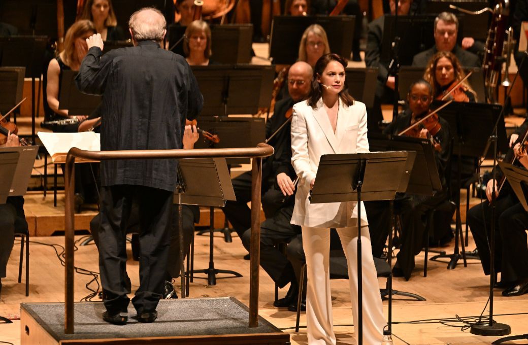 Martyn Brabbins, Ruth Wilson and the BBC Symphony Orchestra © BBC | Mark Allan