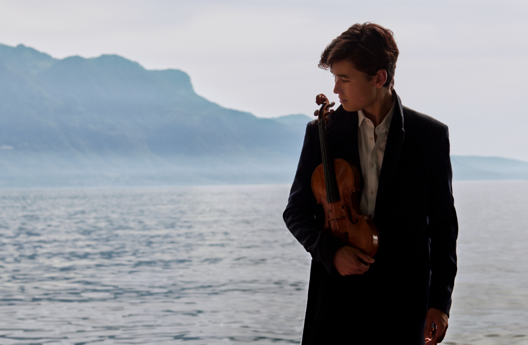 Daniel Lozakovich © Johan Sandberg | Deutsche Grammophon