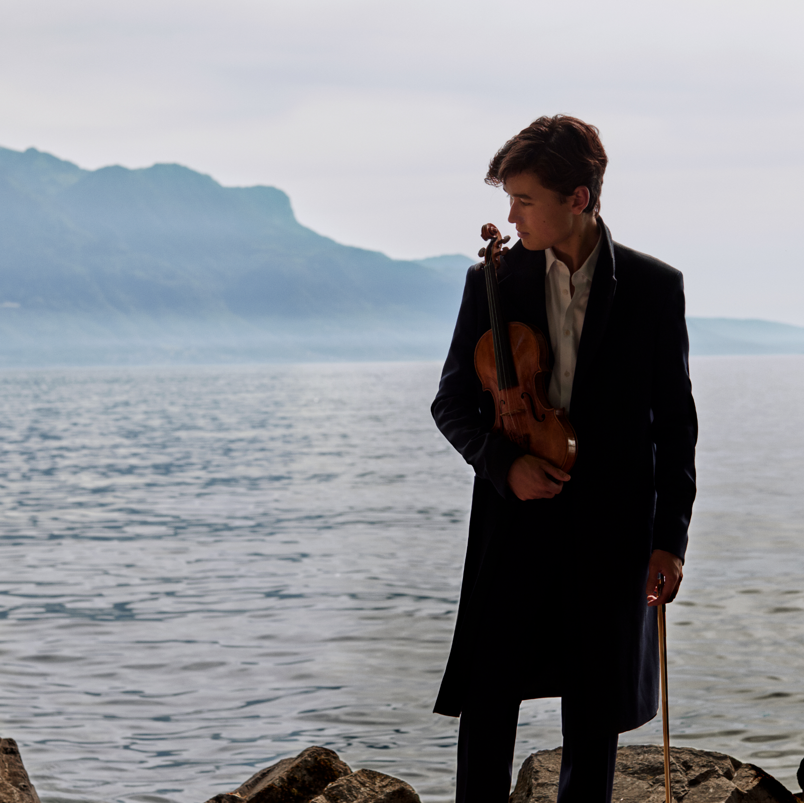Daniel Lozakovich © Johan Sandberg | Deutsche Grammophon