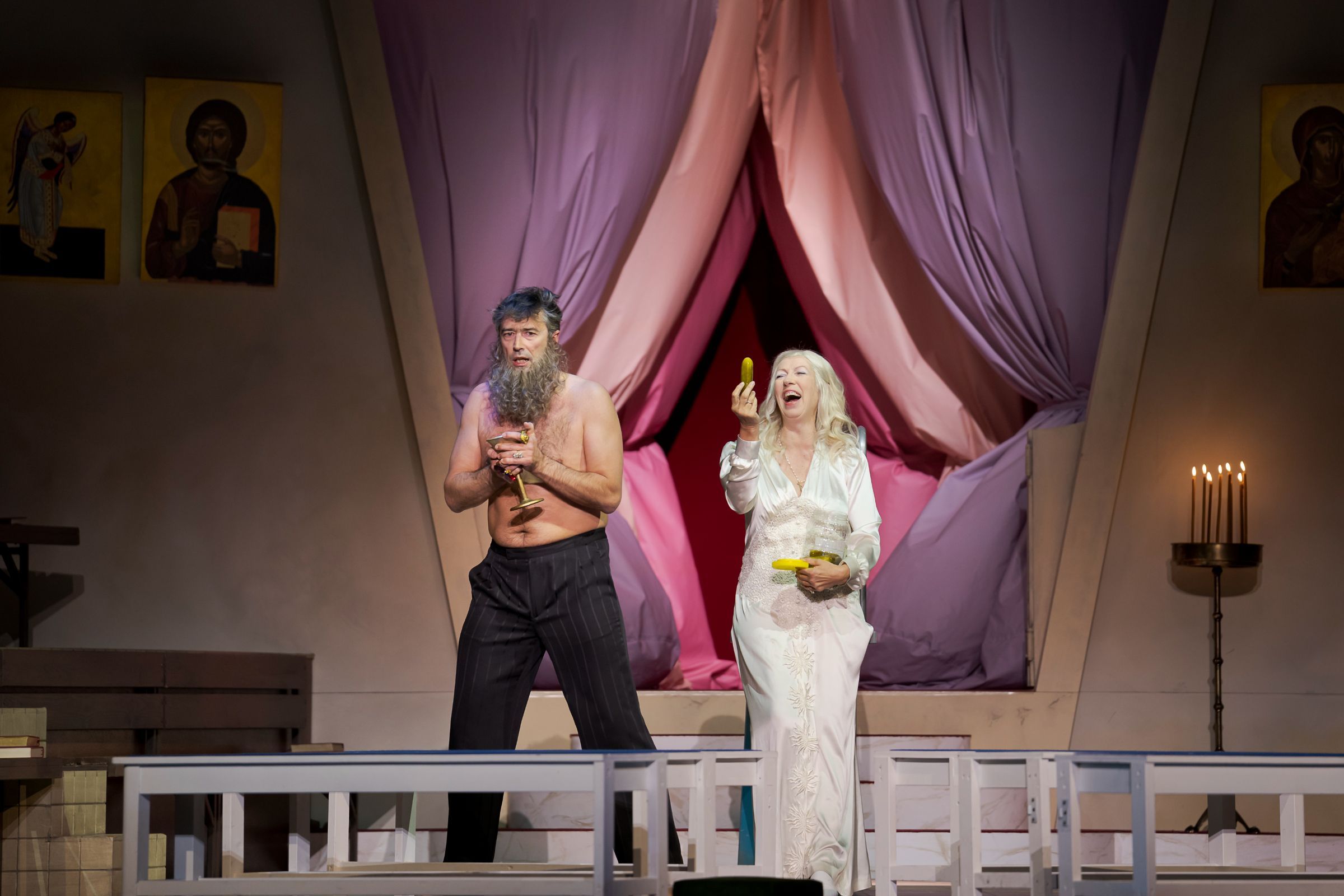 Wilfried Zelinka (Dikoj) und Iris Vermillion (Kabanicha) &copy; Werner Kmetitsch