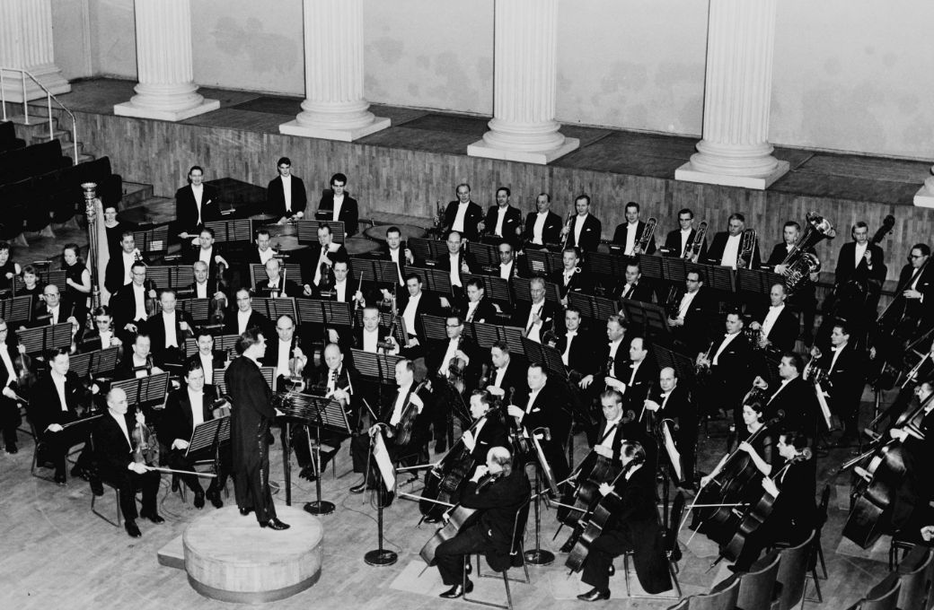 Jorma Panula with the Helsinki Philharmonic in 1965 © Volker von Bonin | Public Domain