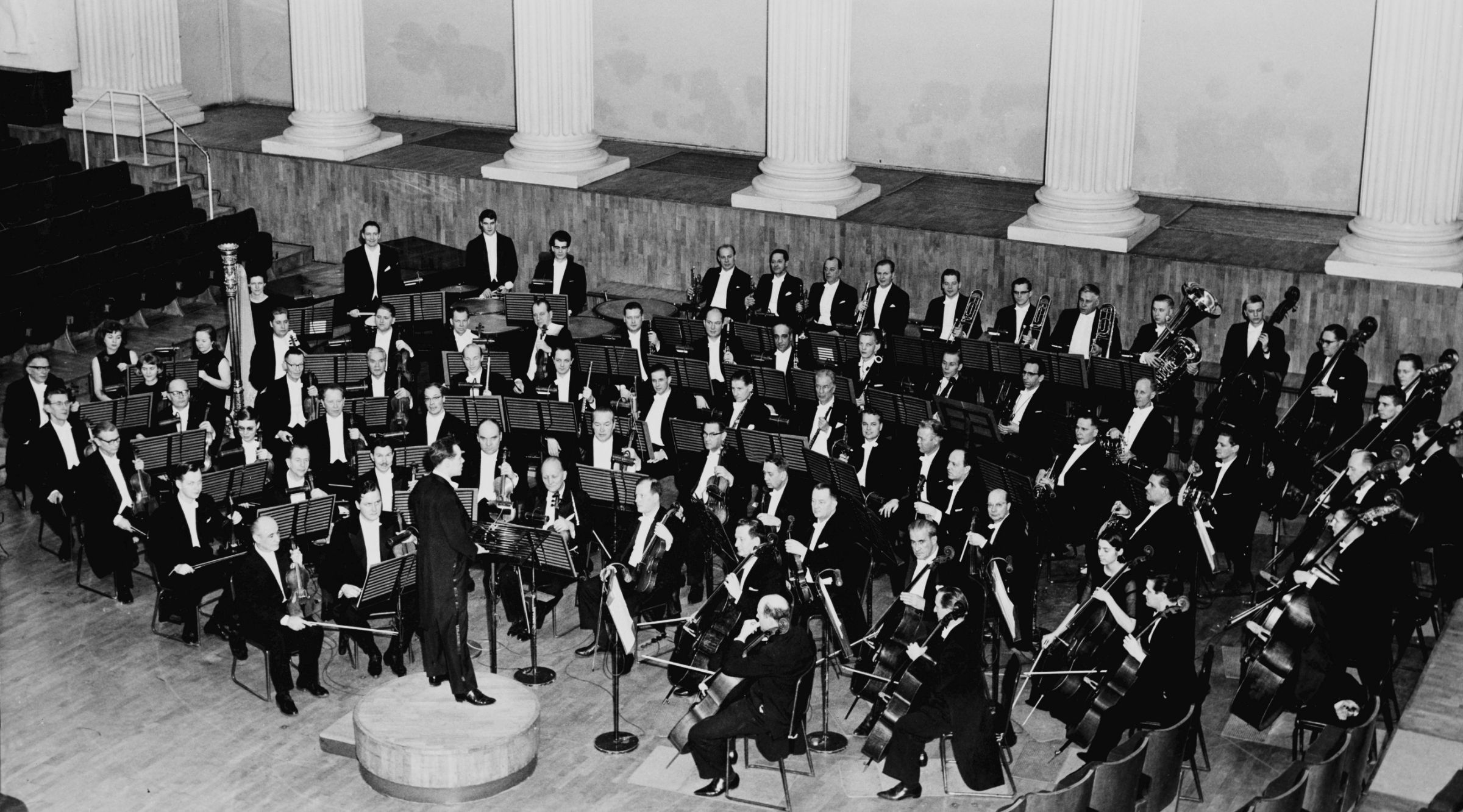 Jorma Panula with the Helsinki Philharmonic in 1965 © Volker von Bonin | Public Domain