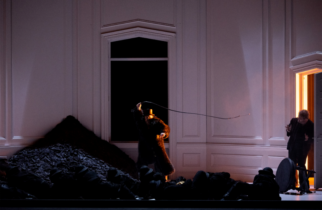 Christopher Purves as Alberich and Wolfgang Ablinger-Sperrhacke in <i>Das Rheingold</i> &copy; Monika Rittershaus