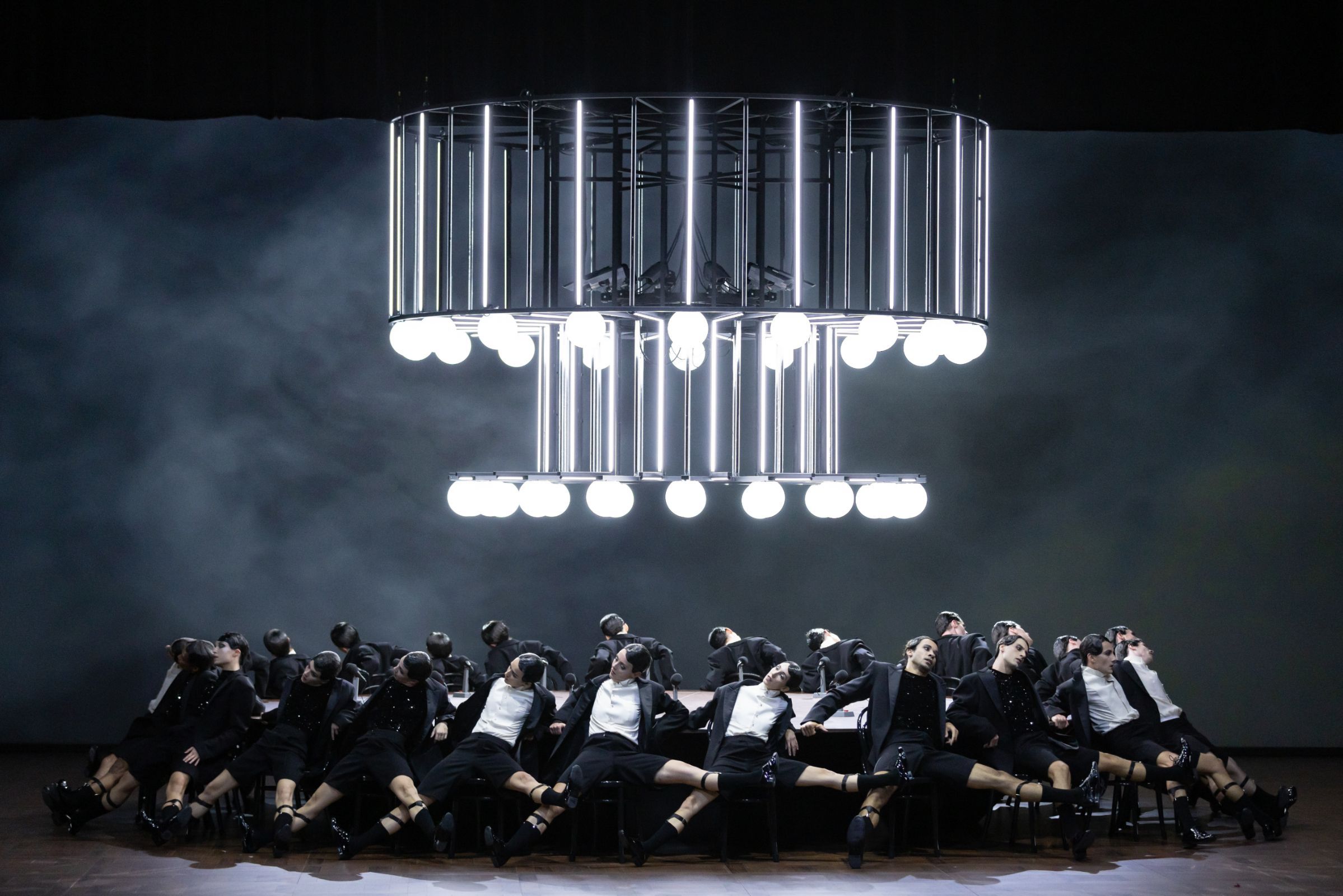 Marcos Morau’s <i>Nachttraume</i> &copy; Gregory Batardon