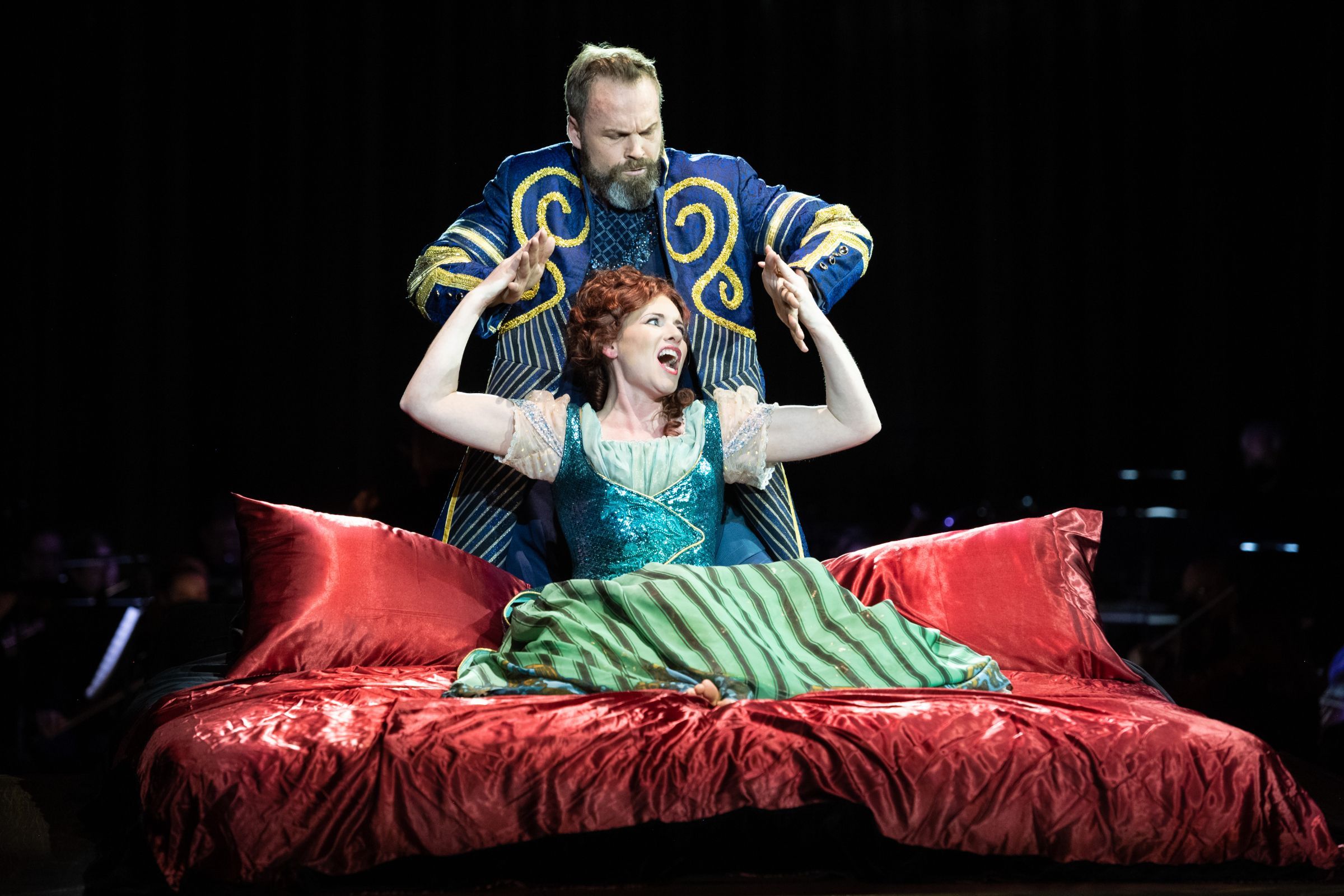 Ryan McKinny (Bluebeard) and Naomi Louisa O'Connell (Judith) &copy; Liza Voll
