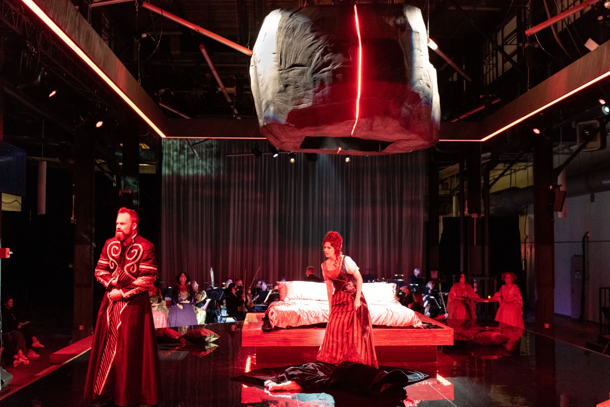 Ryan McKinny (Bluebeard) and Naomi Louisa O'Connell (Judith) &copy; Liza Voll