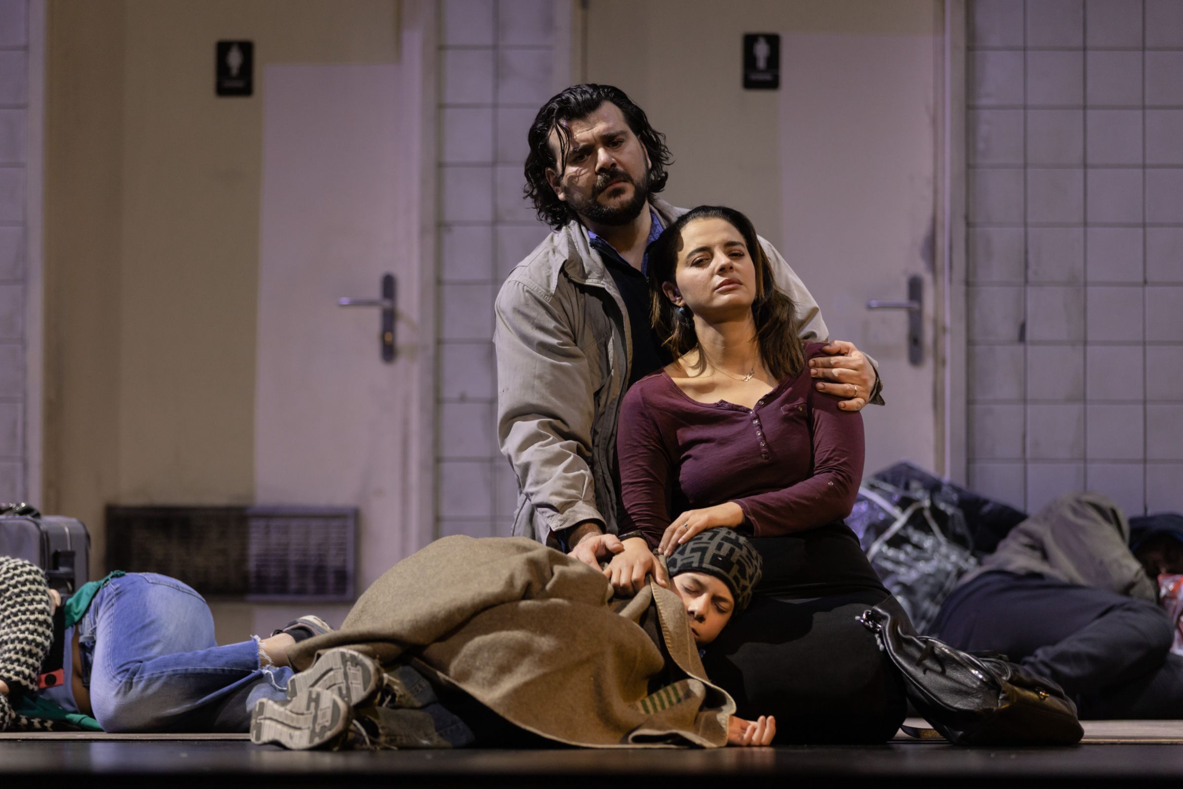 Kartal Karagedik (Haydar) and Rihab Chaieb (Meryem) &copy; Grand Théâtre de Genève | Gregory Batardon