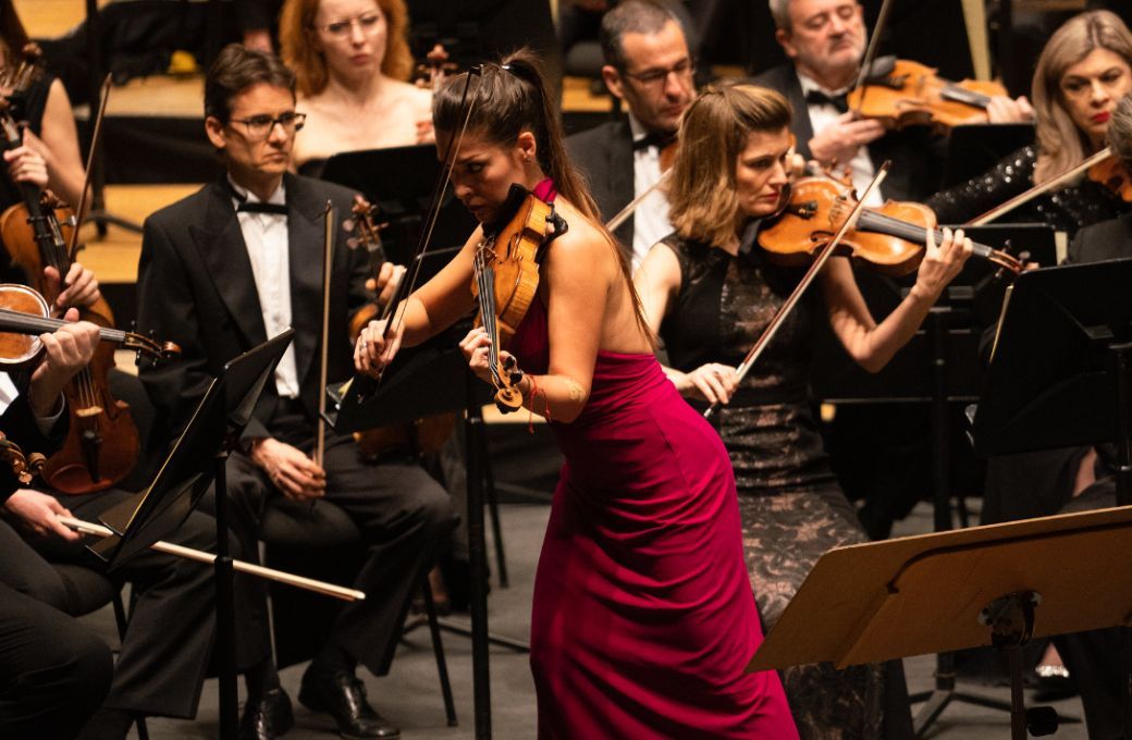 Leticia Moreno interpretó el concierto de Benet Casablancas &copy; Orquesta Sinfónica de Galicia