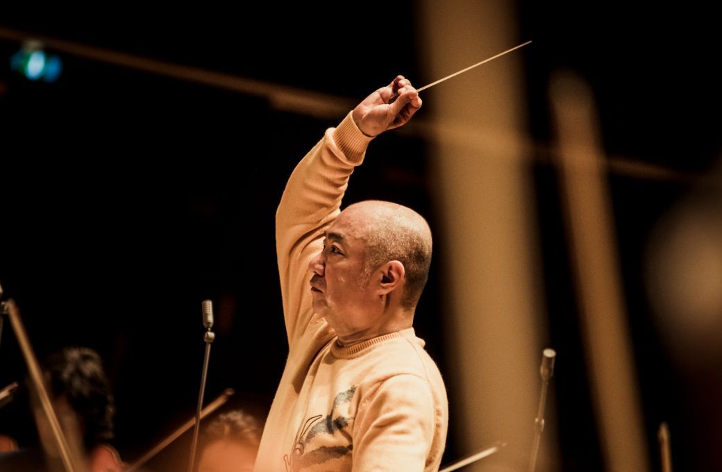 Xu Zhong en répétition avec l'Orchestre de Paris © Mathias Benguigui