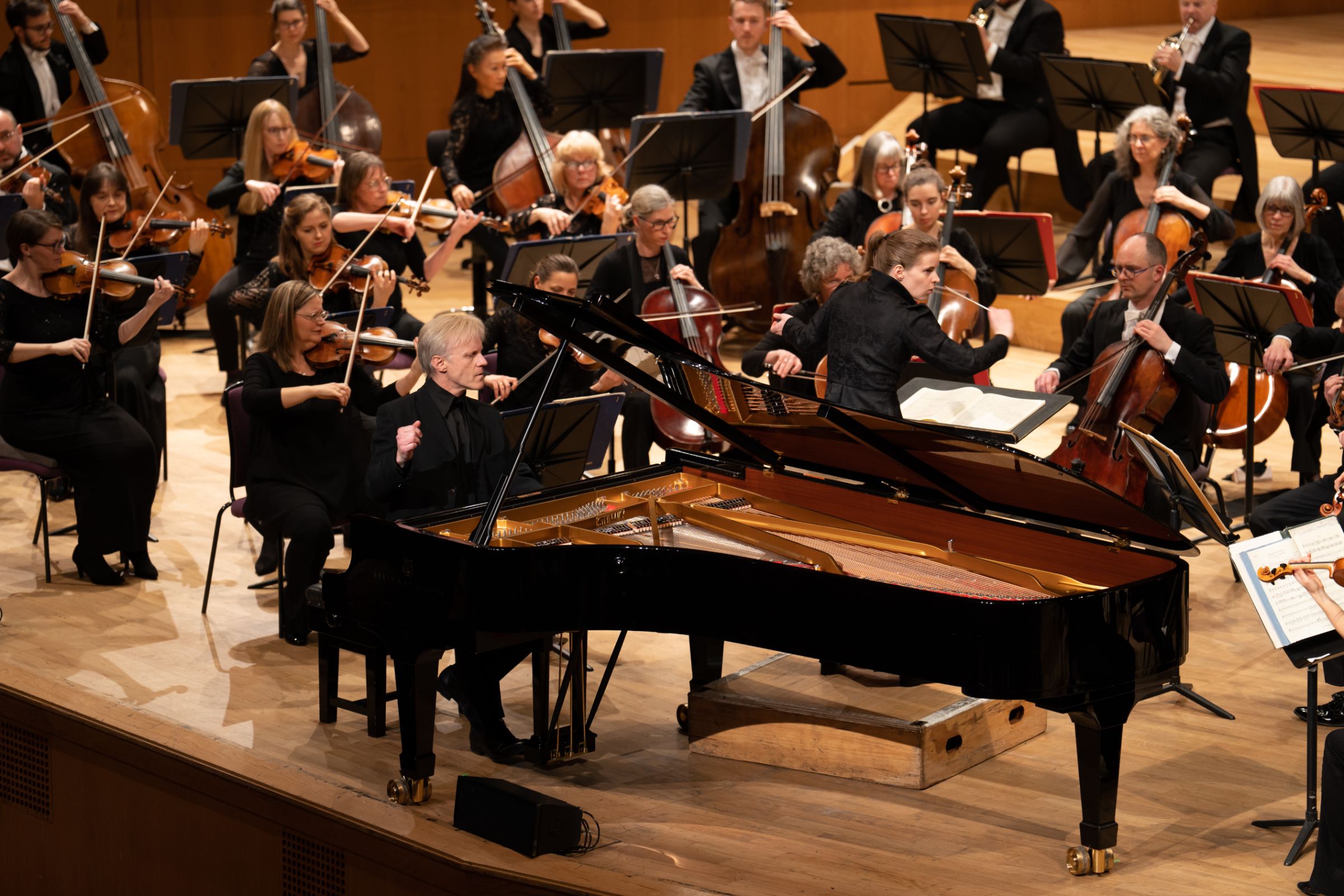 Håvard Gimse, Tabita Berglund and the Hallé &copy; Tom Stephens | The Hallé