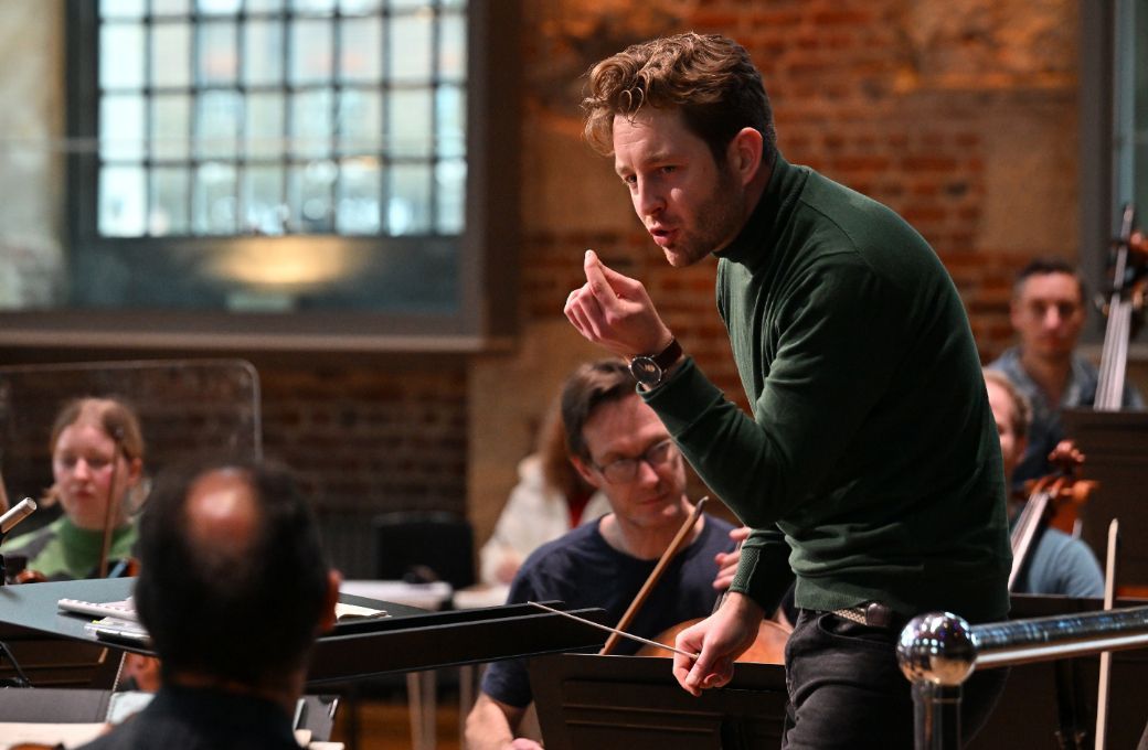 Jiř&iacute; Habart rehearses on day one &copy; Mark Allan | LSO