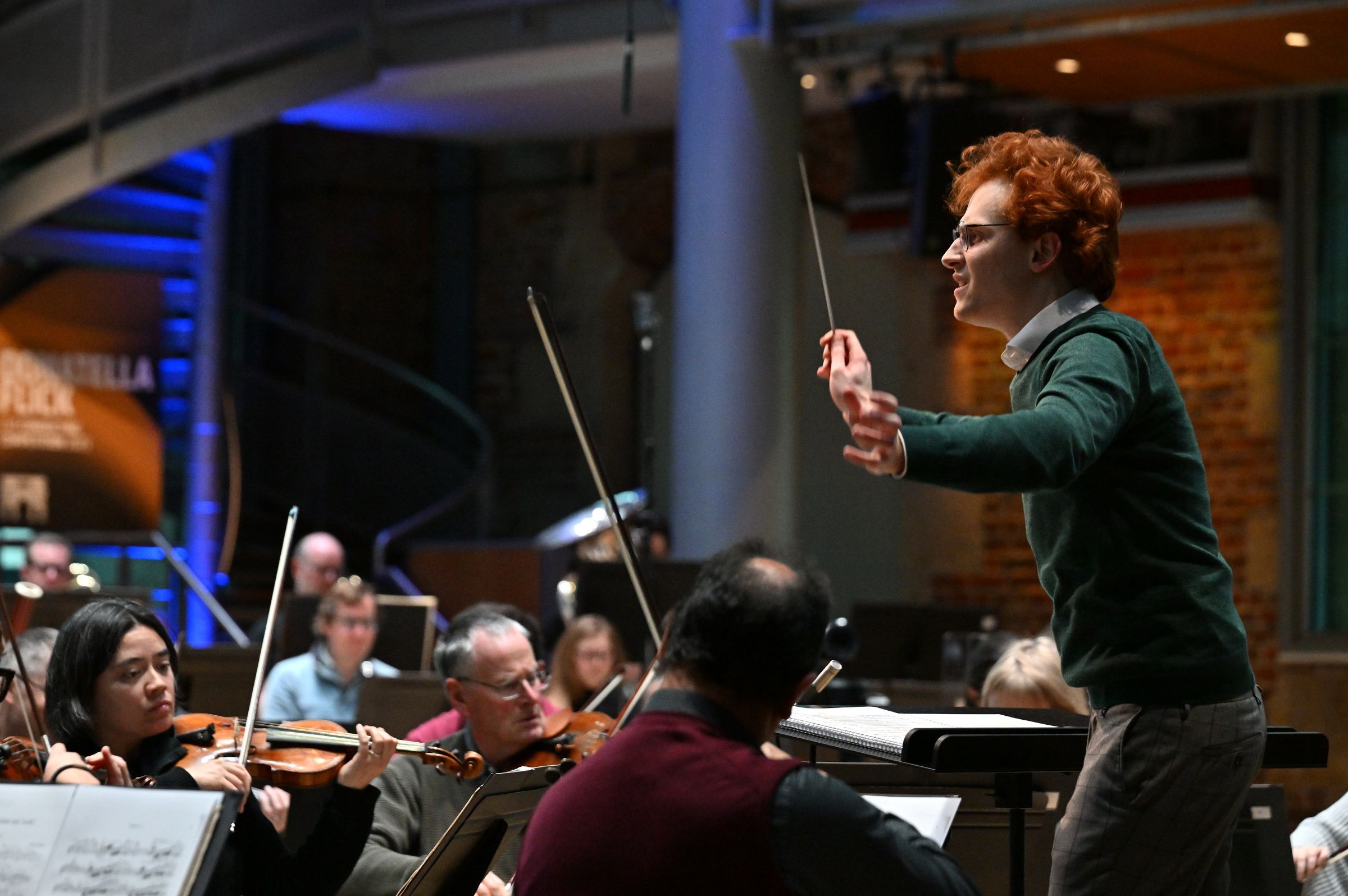 Nicolò Foron rehearses with the LSO &copy; Mark Allan | LSO