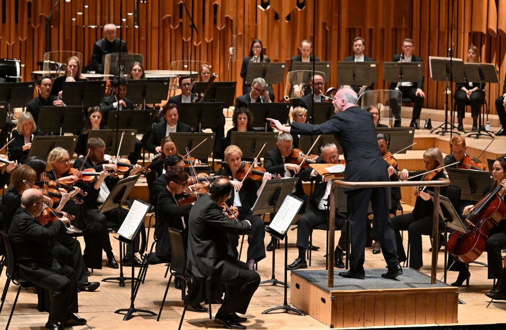 Gianandrea Noseda conducts the London Symphony Orchestra © LSO | Mark Allan