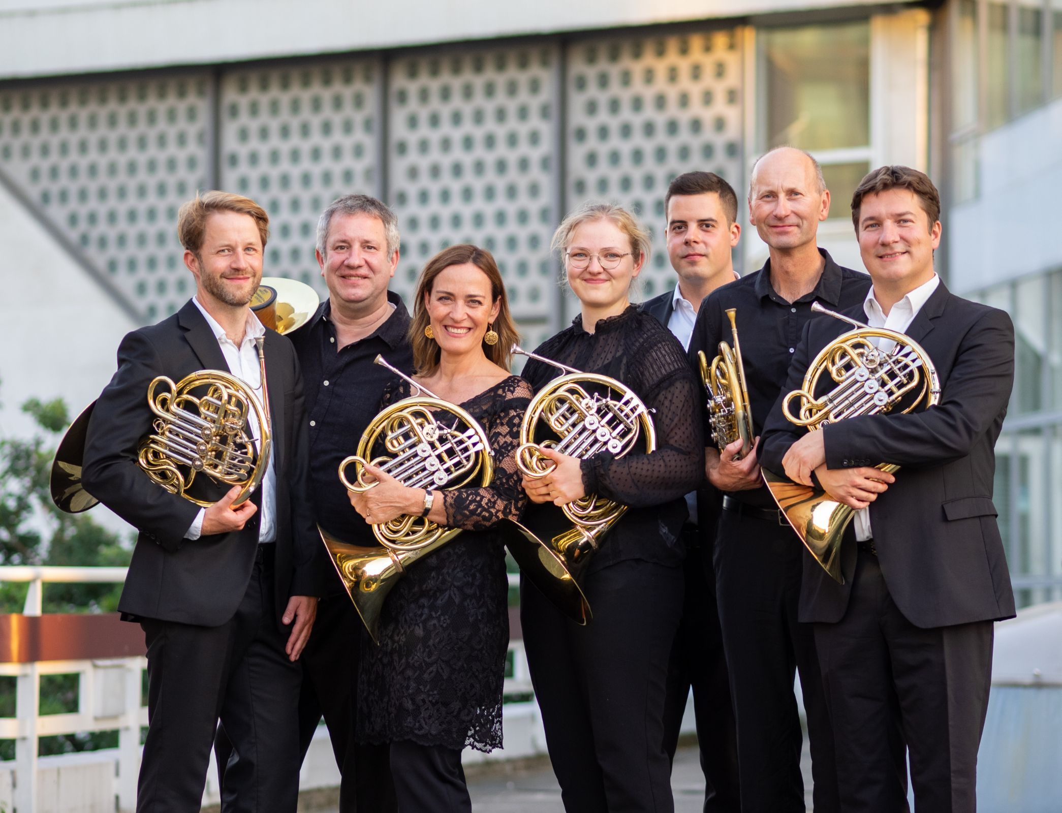 Sarah Willis, Paula Ernesaks and the Berlin Phil Horns &copy; Berliner Philharmoniker