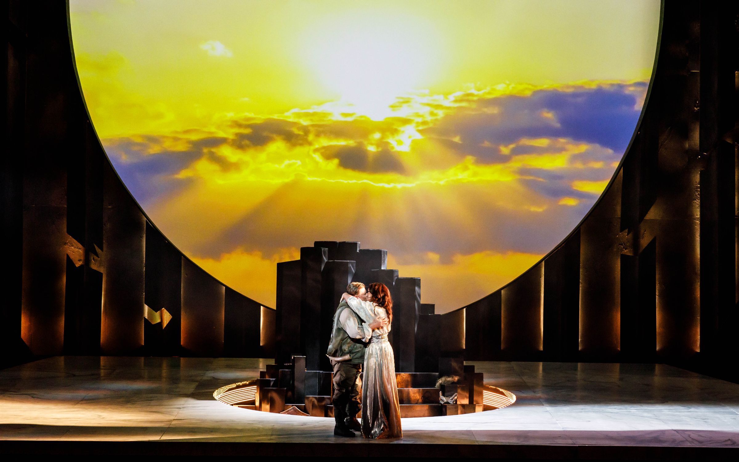 Bradley Daley (Siegfried) and Antoinette Halloran (Brunnhilde) &copy; Robin Halls