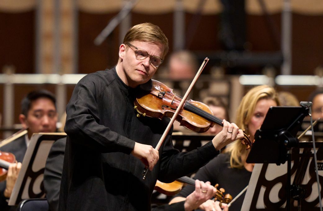 Pekka Kuusisto &copy; Roger Mastroianni, courtesy of The Cleveland Orchestra