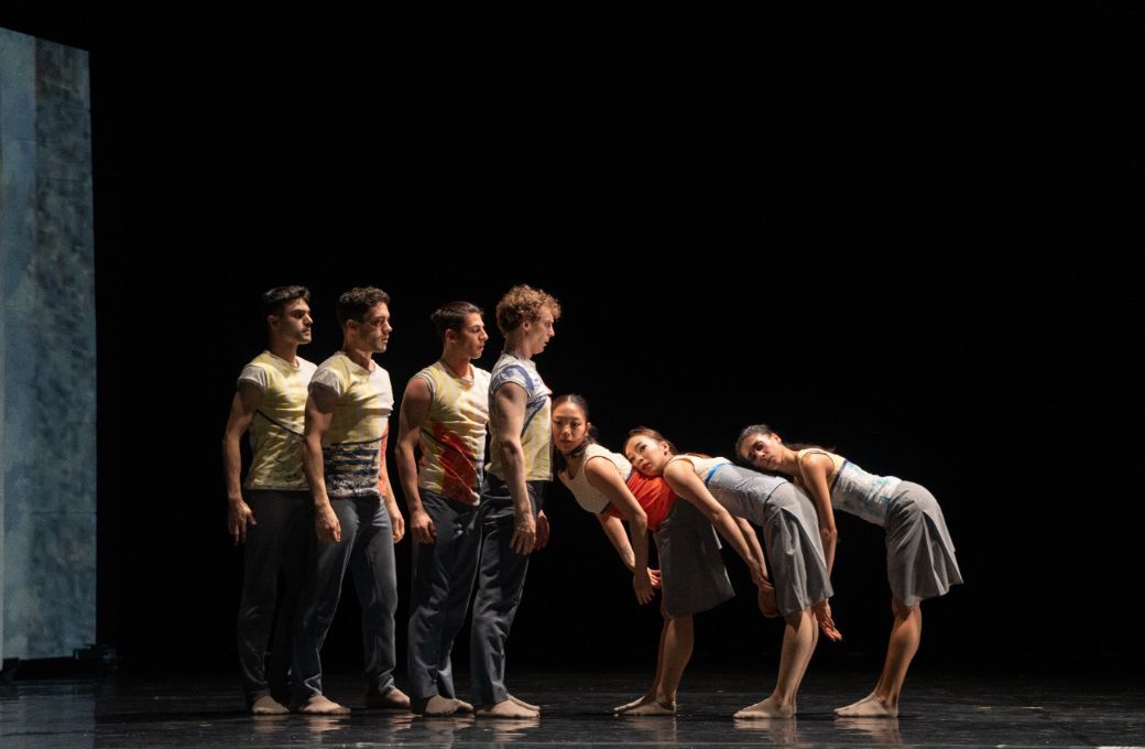 Opera Wrocławska Ballet in <i>Flight</i> &copy; Bartłomiej Dębicki/FRU Media