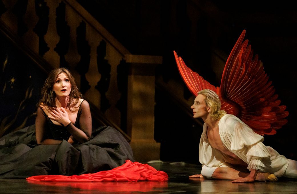 Meghan Lindsay (Mary Magdalene) and Artist of Atelier Ballet Edward Tracz © Bruce Zinger