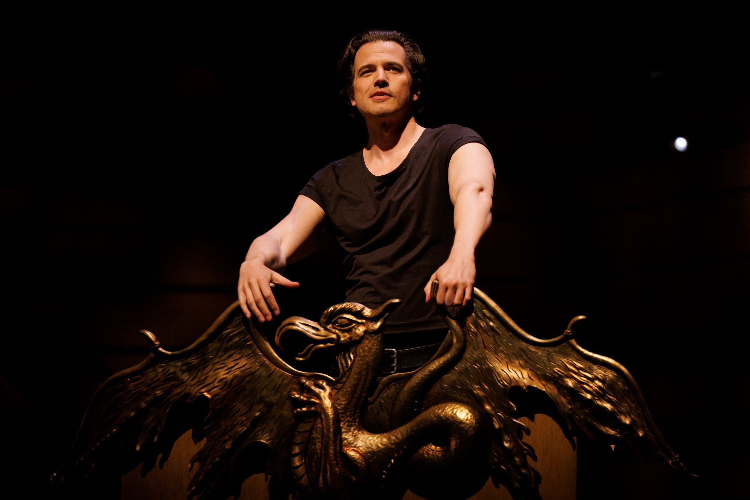 Douglas WIlliams (Lucifer) © Bruce Zinger