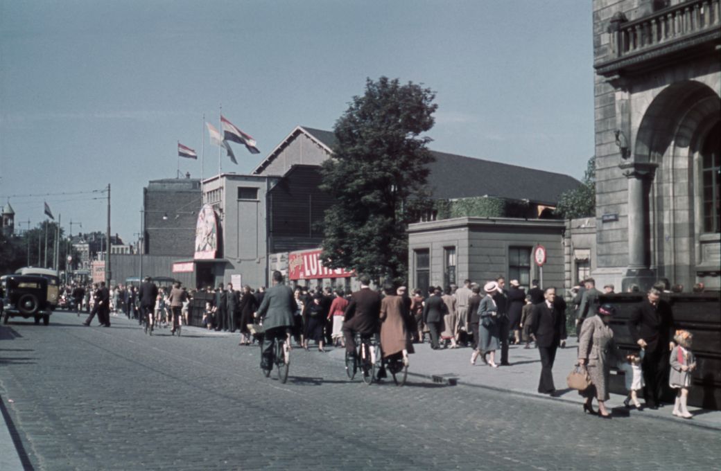 The Doelenzaal concert hall in c.1937 &copy; Stadsarchief Rotterdam | Public Domain