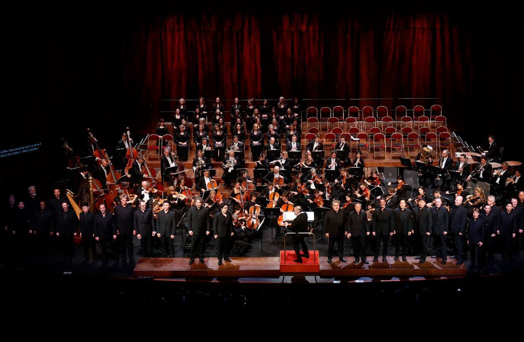 Chor der Oper Köln and the Gürzenich Orchester © Caroline Doutre