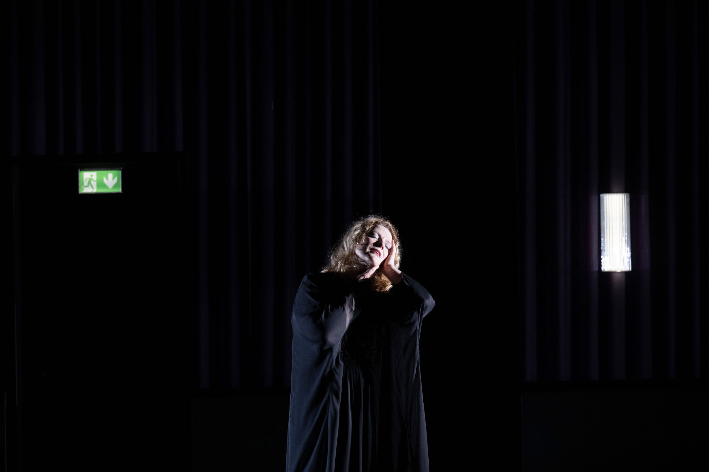 Aile Asszonyi (Elektra) &copy; Monika Rittershaus