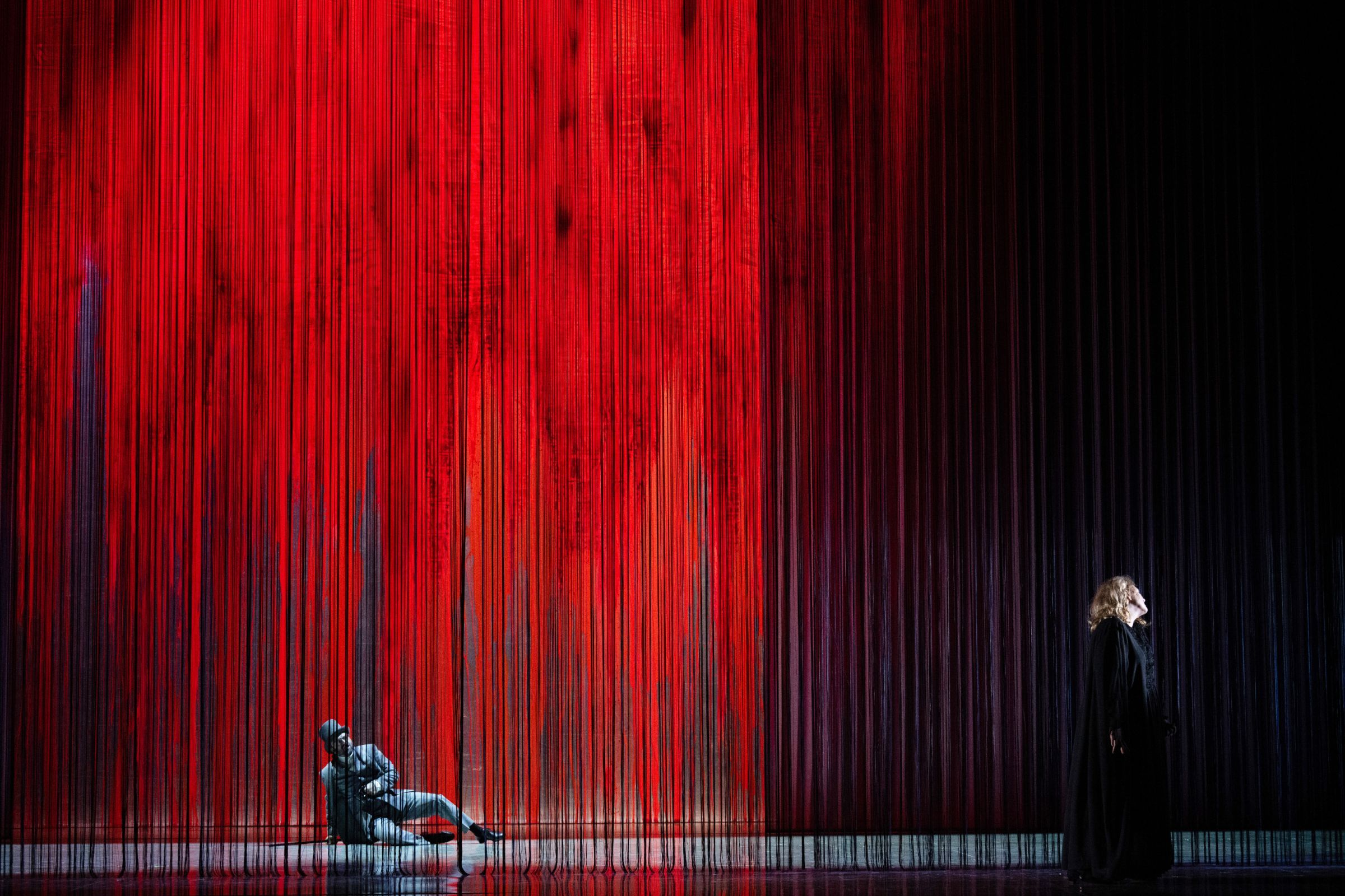 Peter Marsh (Aegisth) und Aile Asszonyi (Elektra) &copy; Monika Rittershaus