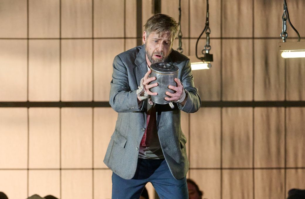 Michael Nagy (Amfortas) &copy; Wiener Staatsoper | Michael P&ouml;hn