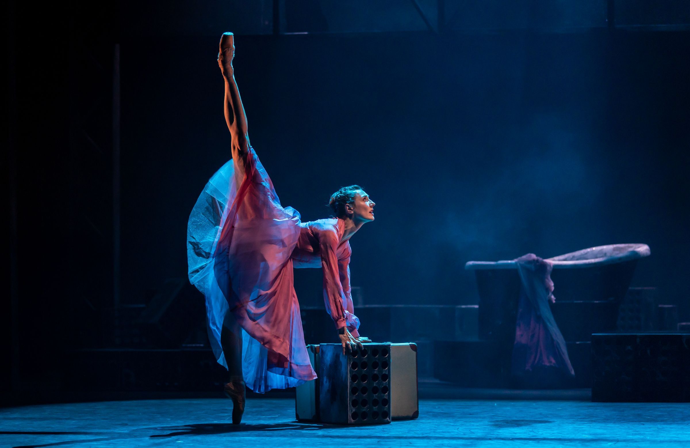 Marge Hendrick as Blanche in <i>A Streetcar Named Desire</i> &copy; Andy Ross